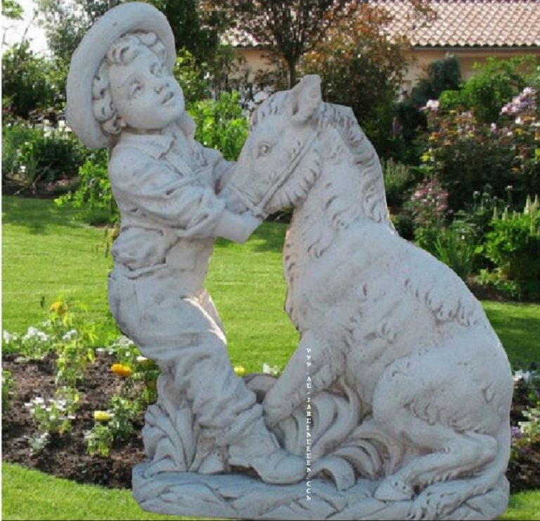 STATUE EN PIERRE RECONSTITUÉE DE JARDIN CHEVAL ET L’ENFANTA Au