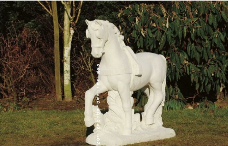 STATUE DE JARDIN EN PIERRE RECONSTITUÉE CHEVAL-A | Au Jardin D'eden